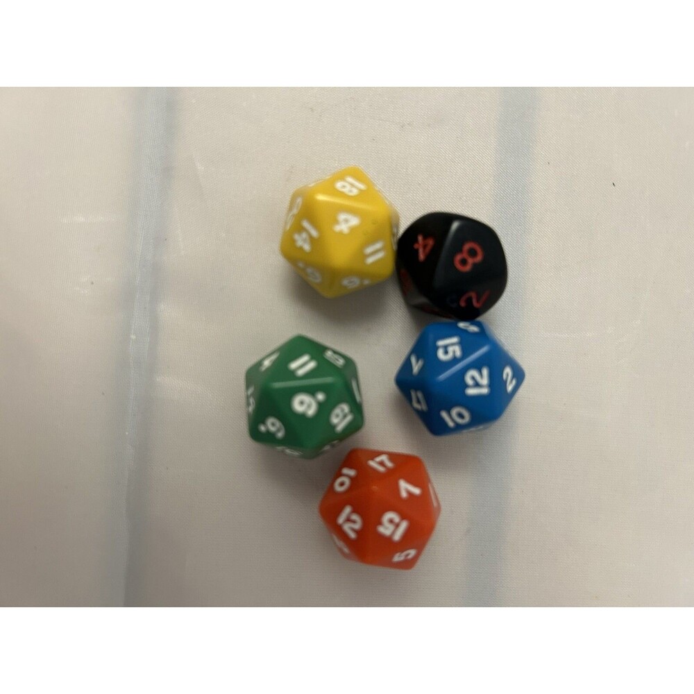 2020 Dungeons & Dragons Adventure Begins Board Game All 5 Dice Die Parts Only